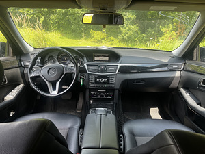 Mercedes-Benz E-класс (10 фото из 15)