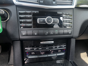 Mercedes-Benz E-класс (14 фото из 15)