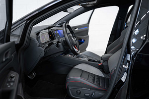 Volkswagen Golf GTI 2.0 TSi 180kW (5 foto / 15)
