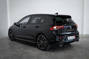 Volkswagen Golf GTI 2.0 TSi 180kW (2 foto / 15)