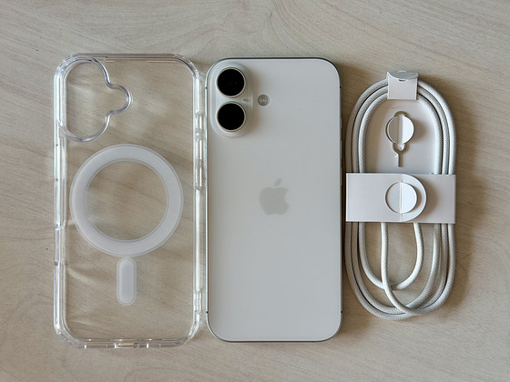 Apple iPhone 17 White 256GB nagu uus, aku 100%. Gar 04.2027