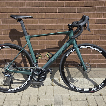Шоссейный велосипед Radon Vaillant Disc 8.0 Carbon Aero (MNT