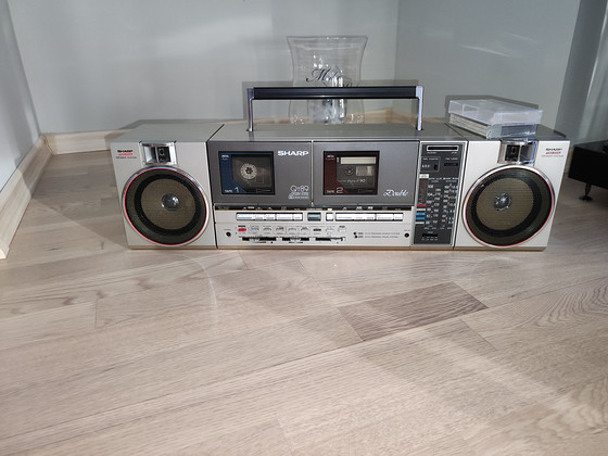 BOOMBOX SHARP QT89