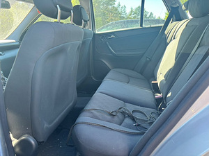 Mercedes Benz C200 (4 фото из 6)
