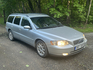 Volvo V70 2.4d 136 кВт (2 фото из 8)