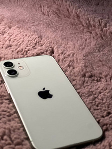 iPhone 12 mini (1 foto / 4)