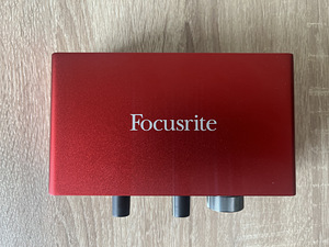 Focusrite Scarlett Solo 3rd Gen USB-аудиоинтерфейс (1 фото из 4)