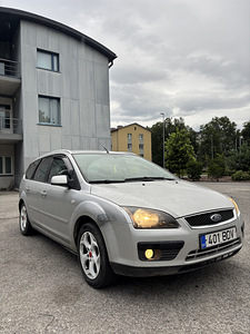 Ford Focus (2 фото из 7)