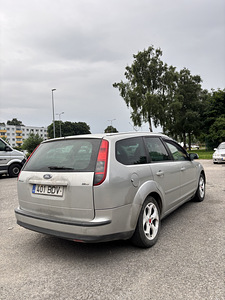 Ford Focus (3 фото из 7)