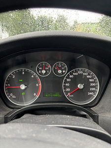 Ford Focus (6 фото из 7)