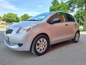 Toyota Yaris D-4D (2 фото из 8)