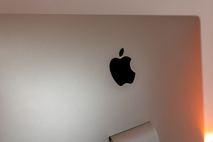 Apple iMac 27" 5K (2019) | i5 3.7GHz | 64GB | 2TB SSD | 580X (4 foto / 7)