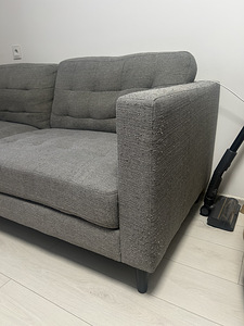 Трехместный диван из home4you (2 фото из 4)