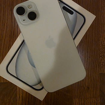 iPhone 15 128GB Blue