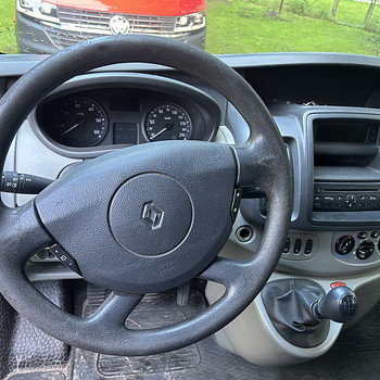 Renault trafic 2.0 diisel 84kw manuaal