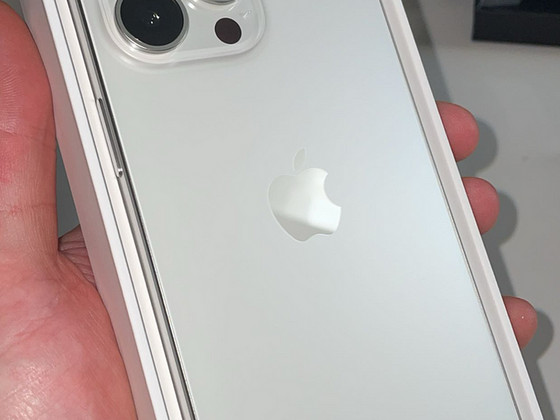 iPhone 15 Pro Max 256GB в очень хорошем состоянии
