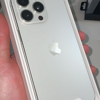 iPhone 15 Pro Max 256GB в очень хорошем состоянии