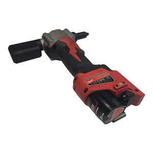Аккумуляторный заклепочник Milwaukee M12 BPRT + 2,0Ач (4 фото из 5)