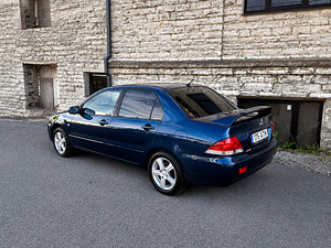 Mitsubishi Lancer (5 фото из 9)