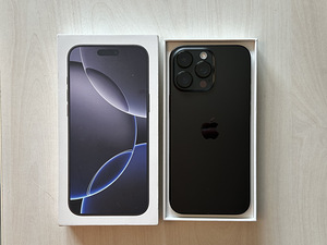 Apple iPhone 16 Pro Max Black Titanium 256GB v heas korras. (1 foto / 8)