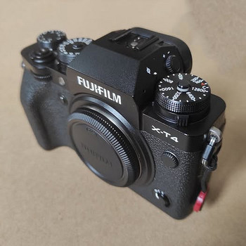 Fujifilm X-T4 (ainult kere)