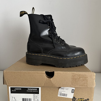 Dr. Martens Jadon 38