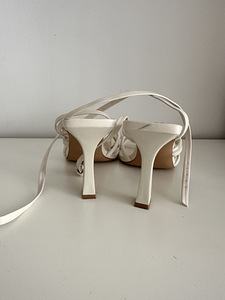 Stradivarius kingad 38 (3 foto / 3)