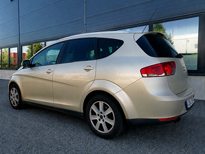 SEAT Altea XL 2.0 TDI 103 кВт автомат (3 фото из 7)