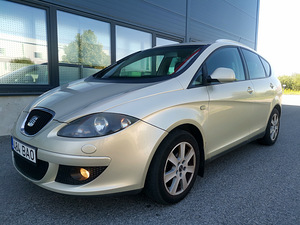 SEAT Altea XL 2.0 TDI 103 кВт автомат (1 фото из 7)