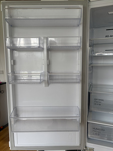 Samsung integreeritav No Frost külmik-sügavkülmik. (2 foto / 6)
