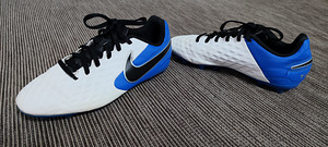 Jalgpalli putsad 38 Nike Tiempo laste putsad football boots (1 foto / 6)