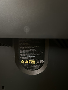 Монитор Lenovo (4 фото из 5)