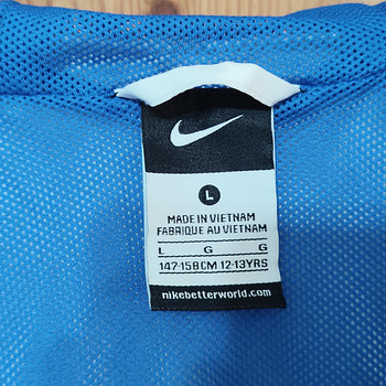 Dressipluus 147-158 Nike 12-13a poiste kilejope