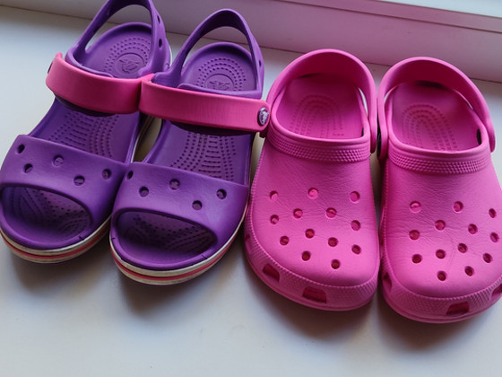 Crocs roosad C10-C11 28-29 Crocs lillad C13 30-31 2TK