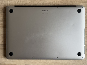 MacBook Pro 15" середина 2015 (2 фото из 3)