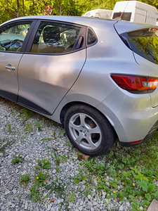 Renault Clio (1 foto / 4)