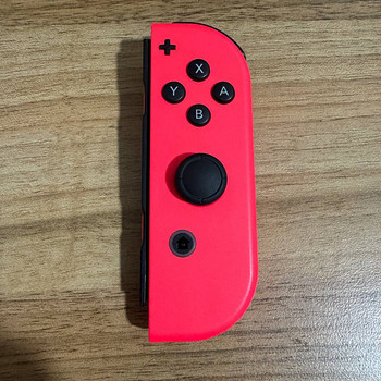 Красный контроллер Joy-Con R, Switch