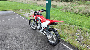 Honda crf125f (1 фото из 8)