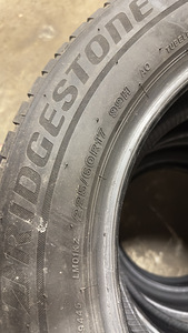 Lamellid Bridgestone Blizzak LM001 225/60/R17 (2 foto / 3)