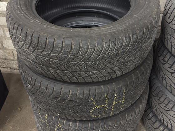 Ламельные шины Bridgestone Blizzak LM001 225/60/R17