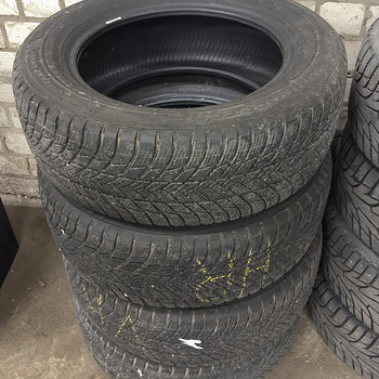 Ламельные шины Bridgestone Blizzak LM001 225/60/R17