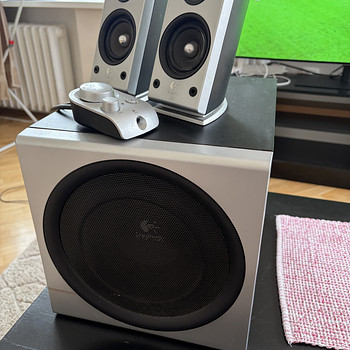 Logitech z2300 2.1 kõlarid