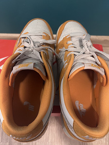 Nike Dunk Low (4 фото из 5)
