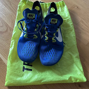 Naelikud Nike Zoom Victory 3