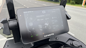 CFMOTO 800MT R2 67кВт (7 фото из 8)