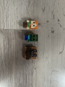 Фигурки Minecraft Kinder Joy (1 фото из 2)