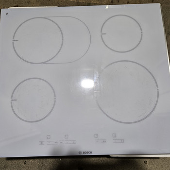 Bosch induction valge