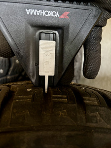 Müüa talverehvid koos velgedega 235/60 R18 (3 foto / 3)