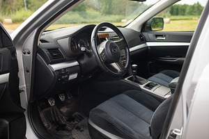 Subaru Legacy/Outback 2.0D (6 фото из 11)