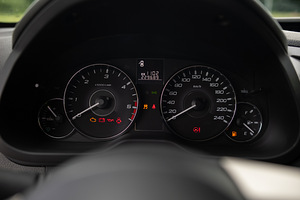 Subaru Legacy/Outback 2.0D (9 фото из 11)